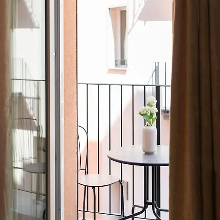 Casa Buenos Aires * Milão